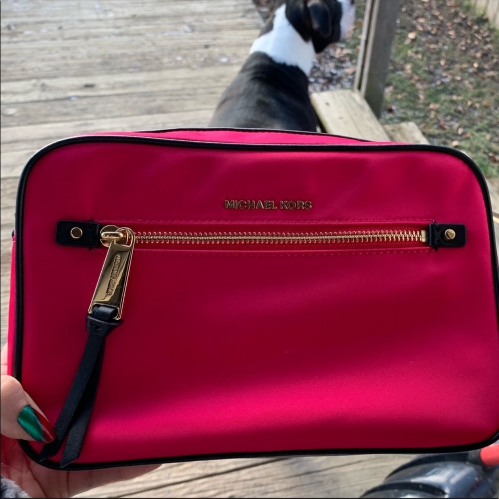 🆕 Michael Kors East W. crossbody Ultra Pink